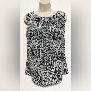 Christopher & Banks Black & White geometric Printed Sleeveless top